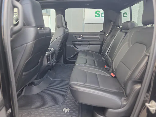 Dodge Ram 1500 5.7 V8 4x4 Rebel 396PS / 3.5T AHK