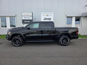 DODGE Ram 1500 5.7 V8 4x4 Rebel 396PS / 3.5T AHK