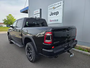 DODGE Ram 1500 5.7 V8 4x4 Rebel 396PS / 3.5T AHK