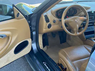 Porsche CARRERA