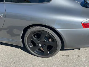 Porsche CARRERA
