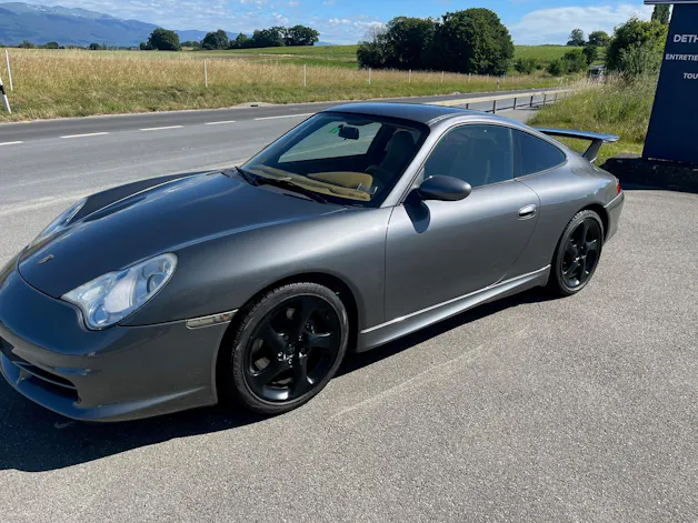 Porsche CARRERA