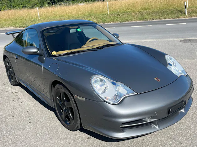 Porsche CARRERA