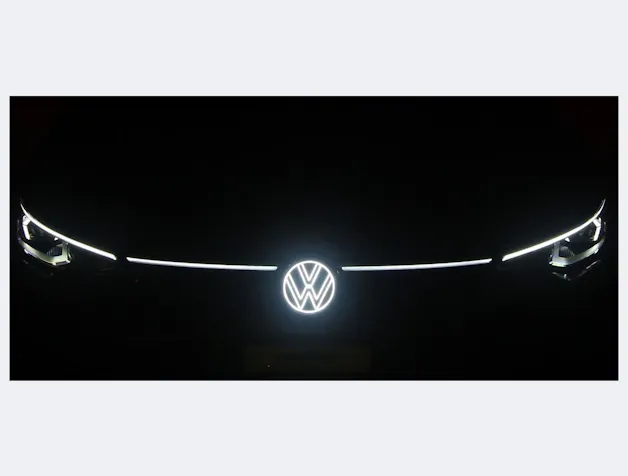 VW Golf VIII Variant 1.5 eTSI R-Line DSG