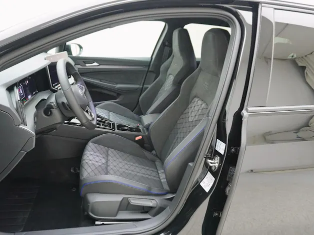 VW Golf VIII Variant 1.5 eTSI R-Line DSG