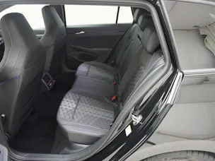 VW Golf VIII Variant 1.5 eTSI R-Line DSG