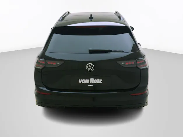VW Golf VIII Variant 1.5 eTSI R-Line DSG