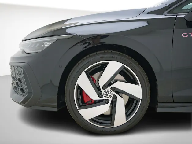 VW Golf VIII 2.0 TSI GTI DSG