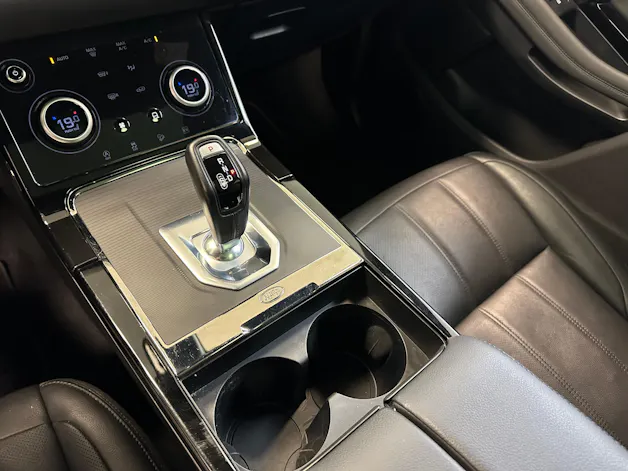 Land Rover Range Rover Evoque 1.5 T 300e R-Dynamic SE