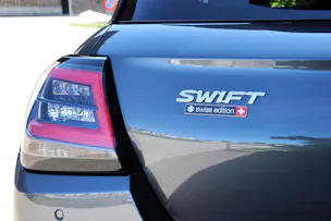 Suzuki Swift 1.2 Sakura Top Hybrid