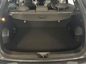 https://vehicle.imgix.net/4371975/94bca900-1284-42f7-92dc-d673001619c5.jpg