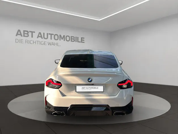 BMW M240i xDrive Coupé