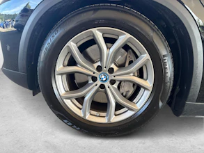 https://vehicle.imgix.net/4371980/f3b9e083-5141-442c-b246-2d8124a7f165.jpg