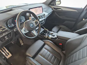 BMW iX3 E-Motor / ab 3,99% Leasing bei Abschluss einer Protect Autoversicherung
