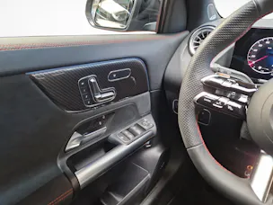 Mercedes-Benz GLA 250 4MATIC Swiss Star AMG Line
