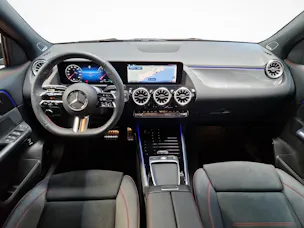 Mercedes-Benz GLA 250 4MATIC Swiss Star AMG Line