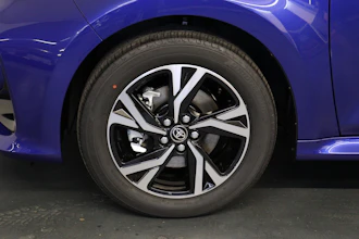 https://vehicle.imgix.net/4372085/9d3e8e9d-04f7-496d-80b1-2237aa961e56.JPG