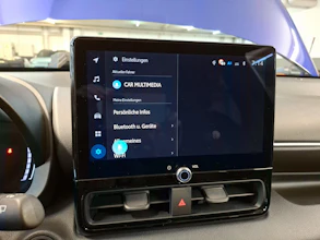 https://vehicle.imgix.net/4372085/ce67356c-a5ad-41ed-8bff-4ed19c5e935c.jpg