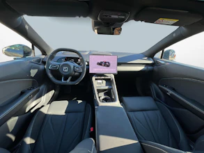 https://vehicle.imgix.net/4372159/fe3c0681-c88a-47f5-8250-c7dc99dc07ce.jpg