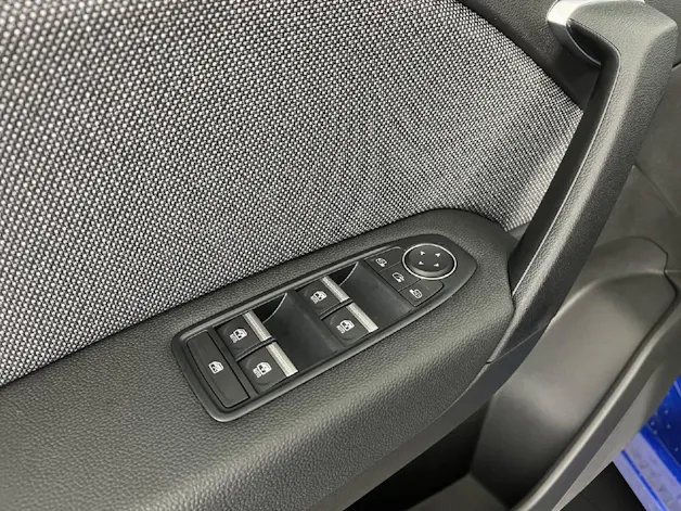 Renault Captur 1.8 E-Tech techno