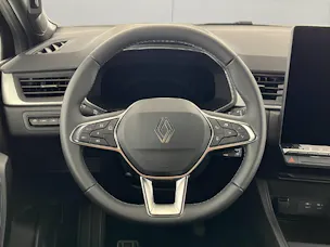 Renault Captur 1.8 E-Tech evolution