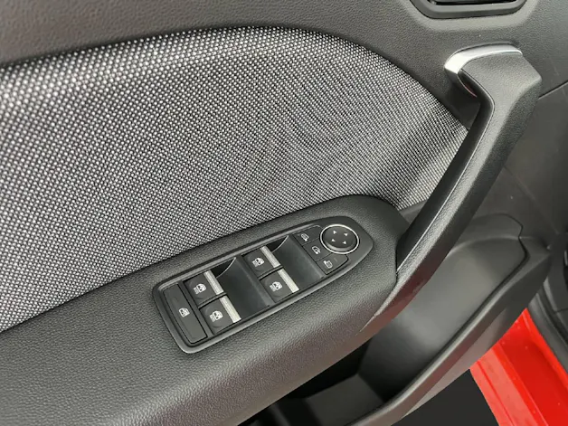 Renault Captur 1.8 E-Tech techno