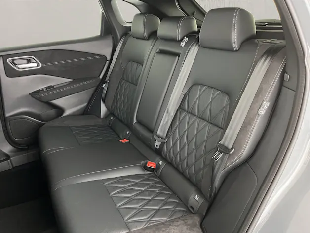 Nissan Qashqai 1.3 DIG-T Tekna+ 4x4