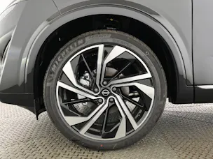 Nissan Qashqai 1.3 DIG-T Tekna+ 4x4