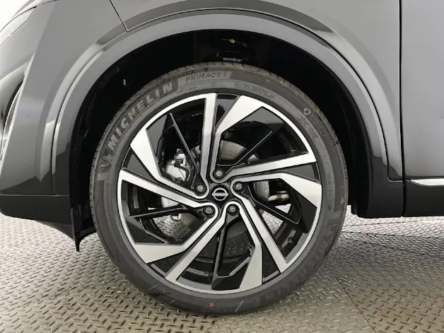 Nissan Qashqai 1.3 DIG-T Tekna+ 4x4