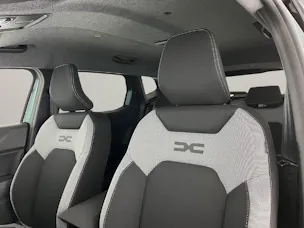 Dacia Duster 1.2 Hybrid Journey 4WD
