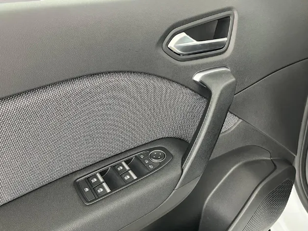 Renault Captur 1.8 E-Tech techno