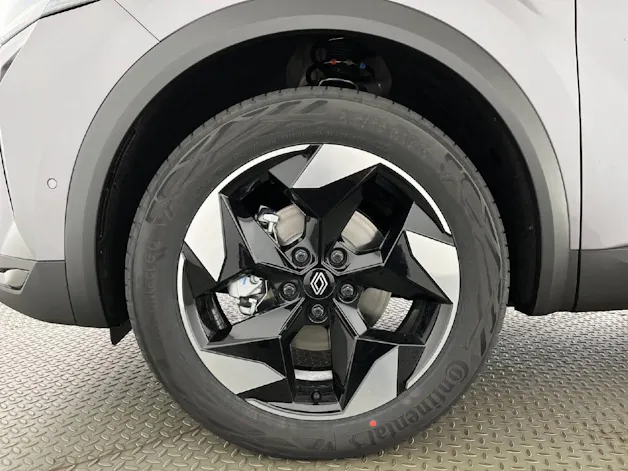 Renault Captur 1.8 E-Tech techno