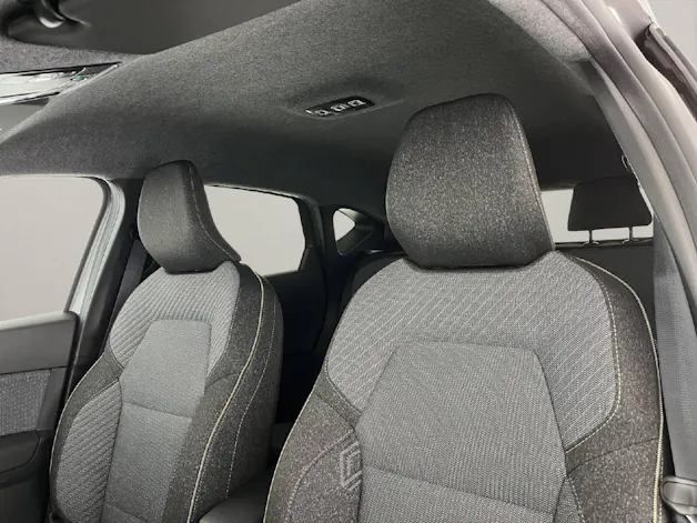 Renault Captur 1.8 E-Tech techno