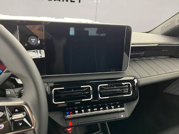 Renault R4 E-Tech Comfort Range iconic