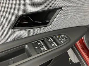 Renault R4 E-Tech Comfort Range iconic