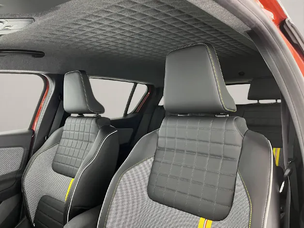 Renault R4 E-Tech Comfort Range iconic
