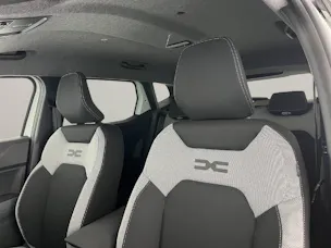 Dacia Duster 1.2 Hybrid Journey 4WD