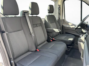 https://vehicle.imgix.net/4372363/96c9b2f9-7a66-4630-bed0-e0fd514f3cf9.jpg