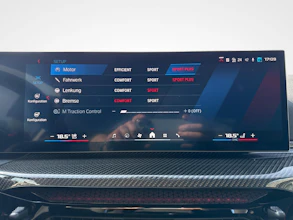 https://vehicle.imgix.net/4372369/96e52440-4374-48d2-bbc5-0cb559bc7491.jpg