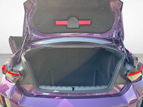 https://vehicle.imgix.net/4372369/c73e762c-9508-447a-9378-affecd9f0b5b.jpg
