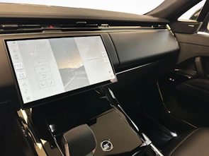 Fahrzeugbild LAND ROVER Range Rover Sport 3.0 I6 P460e SE Dynamic