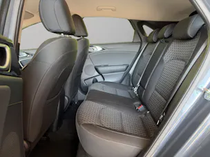 Kia Ceed 1.5 T-GDi MHEV Power / Rückfahrkamera / Einparkhilfe hinten / Tempomat / Alarmanlage / inkl. Winterreifen / CH-Herstellergarantie