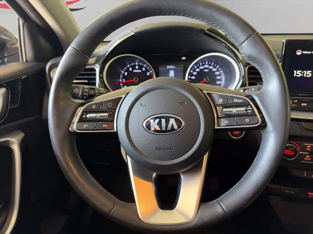 Kia Ceed 1.5 T-GDi MHEV Power / Rückfahrkamera / Einparkhilfe hinten / Tempomat / Alarmanlage / inkl. Winterreifen / CH-Herstellergarantie