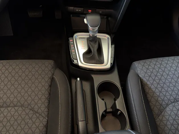 Kia Ceed 1.5 T-GDi MHEV Power / Rückfahrkamera / Einparkhilfe hinten / Tempomat / Alarmanlage / inkl. Winterreifen / CH-Herstellergarantie