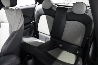 https://vehicle.imgix.net/4372392/c43b0cc3-4c02-4411-ae6b-55c0494b737d.JPG