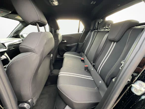 https://vehicle.imgix.net/4372400/004b81f5-a0e0-4073-b3a9-198bdc9e8a5f.jpg