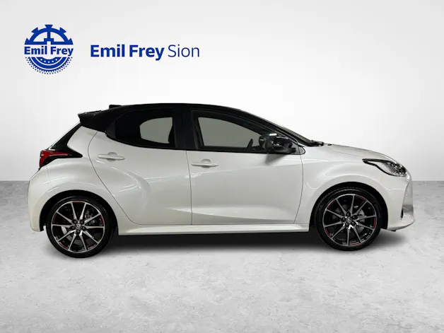 Toyota Yaris 1.5 VVT-i HSD GR Sport