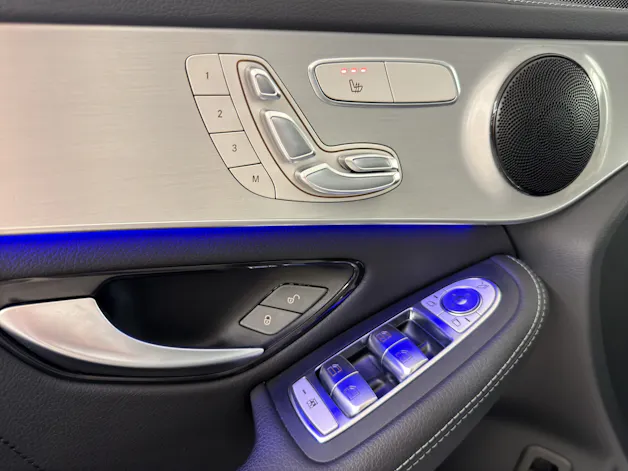 Mercedes-Benz GLC 200 Night Star AMG Line 4m