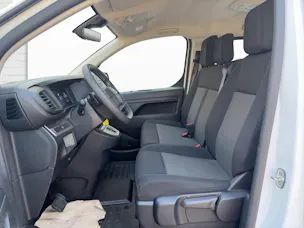 Opel Vivaro Kombi XL 2.0 D 177 S/S