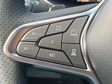 MITSUBISHI ASX 18